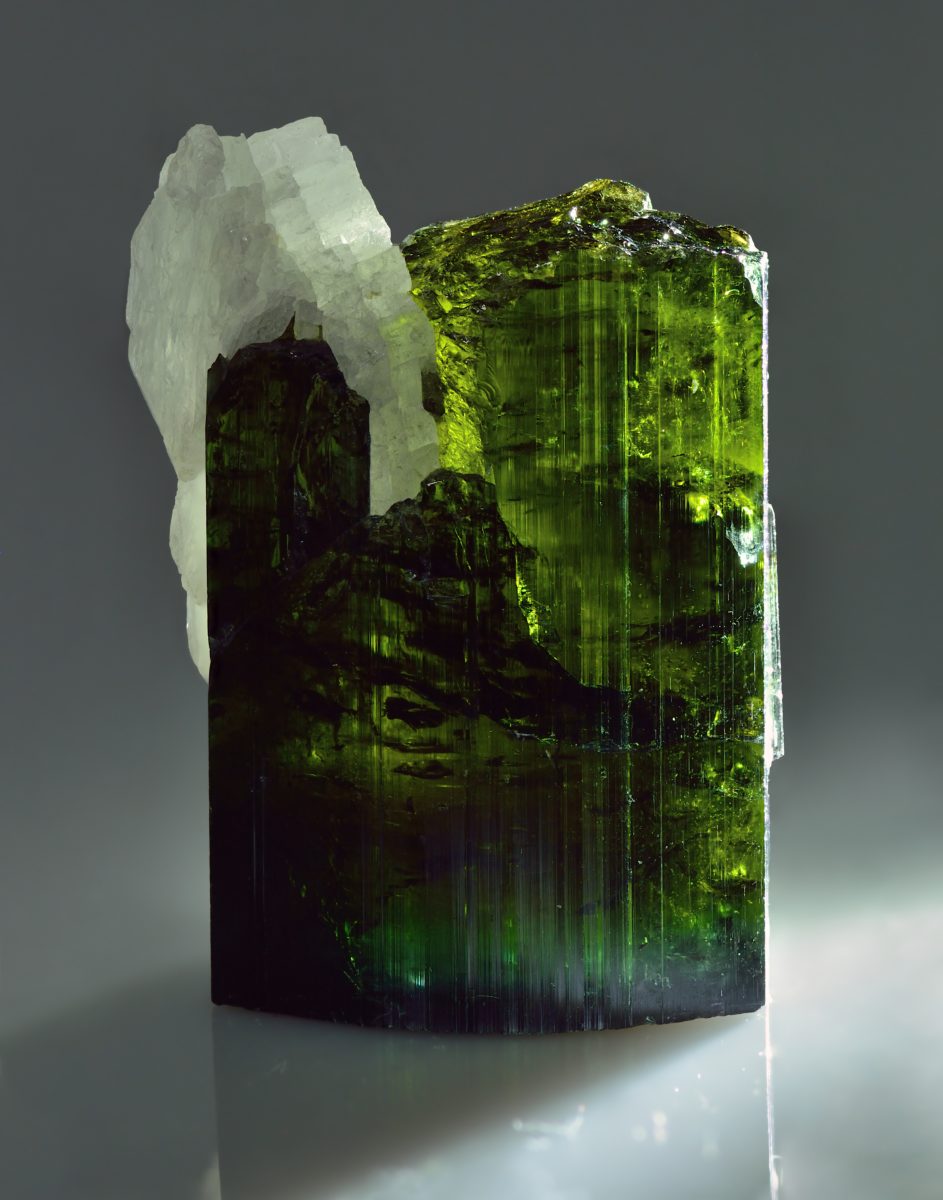 Elbaite specimen - rock identification