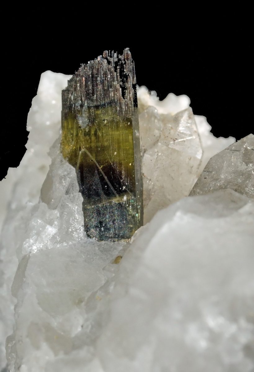 Foitite specimen - rock identification