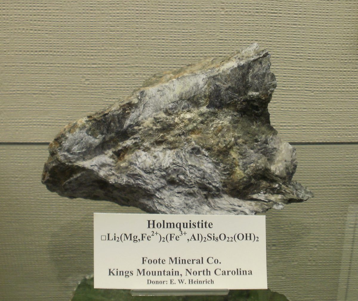 Holmquistite specimen - rock identification