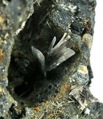 Laurionite specimen - rock identification