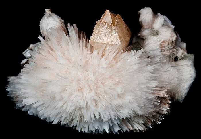 Scolecite specimen 2