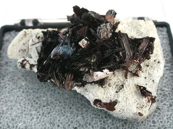 Hübnerite specimen 2